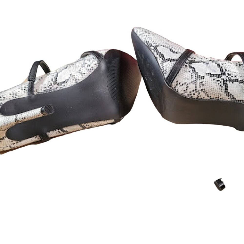 Lulus- Farryn Snakeskin Print- 3 inch heel- size 8 - Picture 4 of 7
